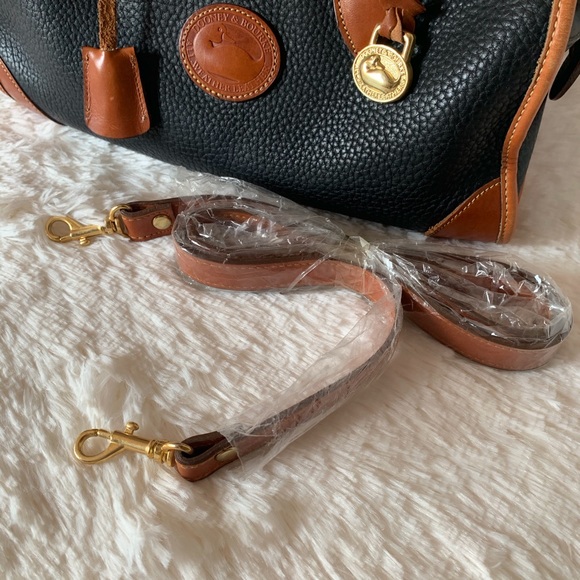 SOLD Vintage Dooney AWL Gladstone Satchel - Picture 13 of 16